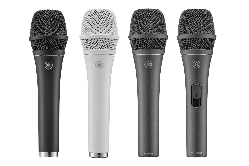 Vier Mikrofone